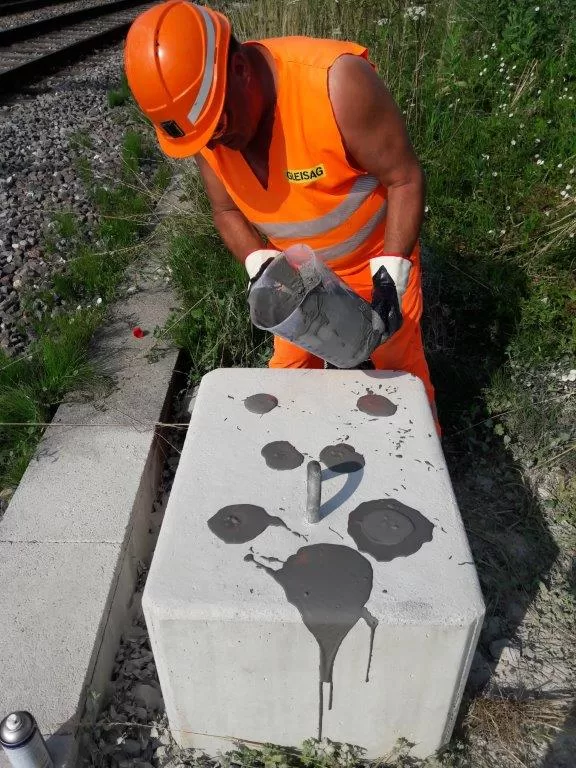 Betoonist aluse demonteerimine BETONAMITiga